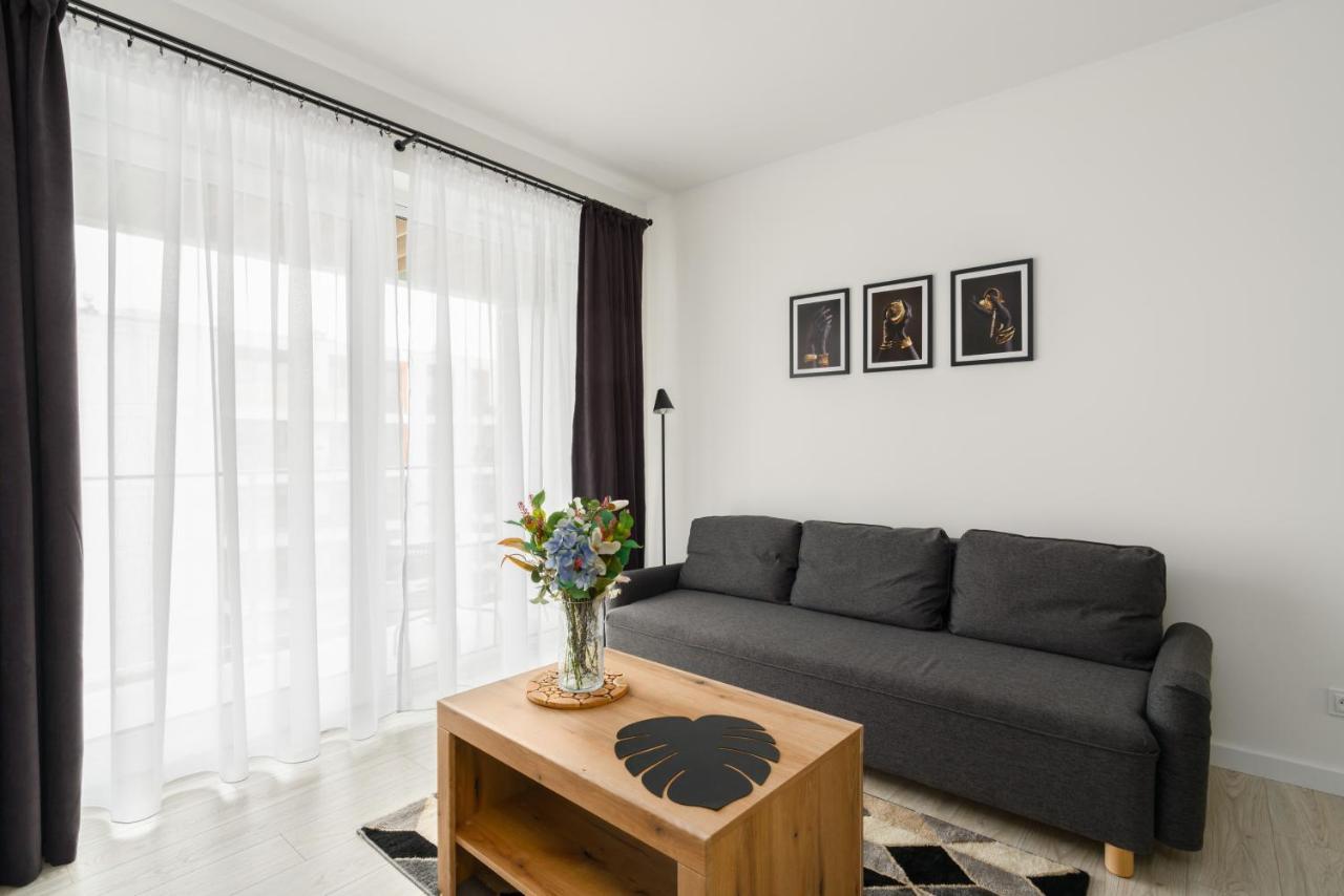 Premium Apartments Poznan Airport By Noclegi Renters Eksteriør bilde