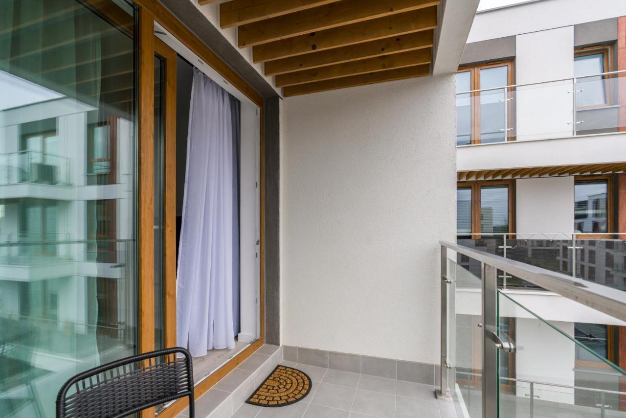 Premium Apartments Poznan Airport By Noclegi Renters Eksteriør bilde