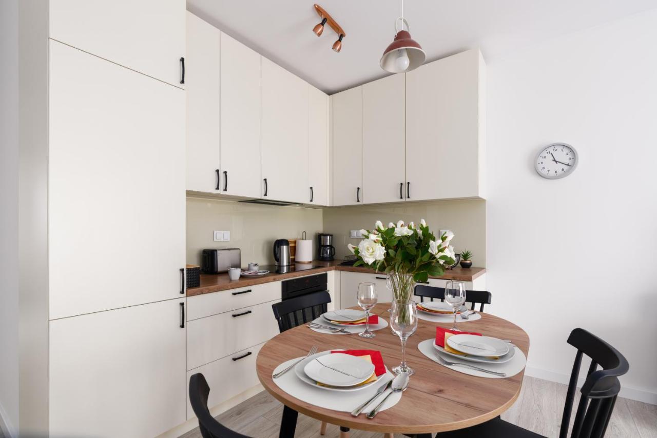 Premium Apartments Poznan Airport By Noclegi Renters Eksteriør bilde