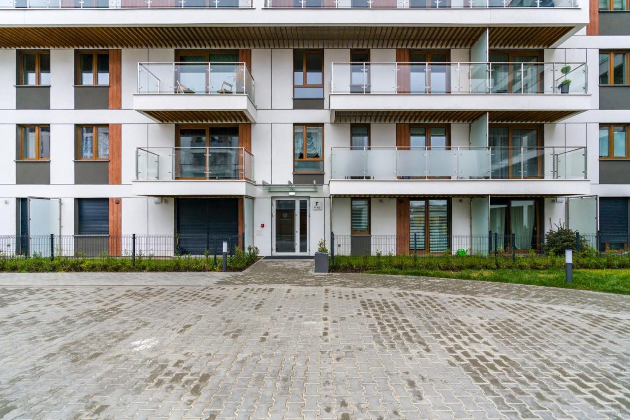 Premium Apartments Poznan Airport By Noclegi Renters Eksteriør bilde